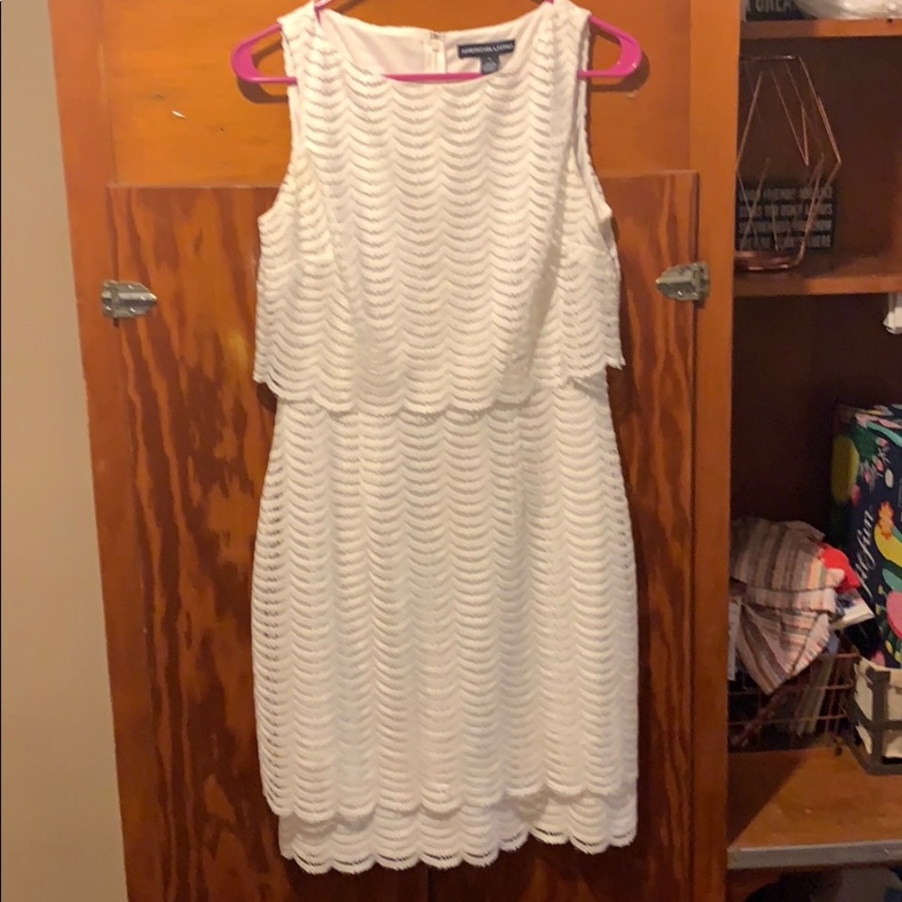 White dress new, never worn